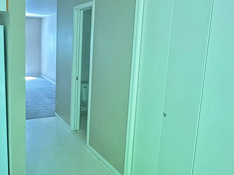 212 NE 43rd Ave #212 — Photo 3