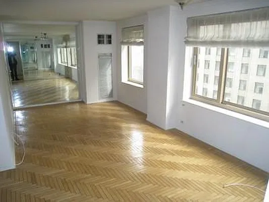 Rented by Evans Real Estate | media 11