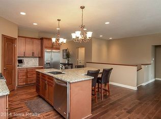 550-32 Legacy Ct, Norwalk, IA 50211