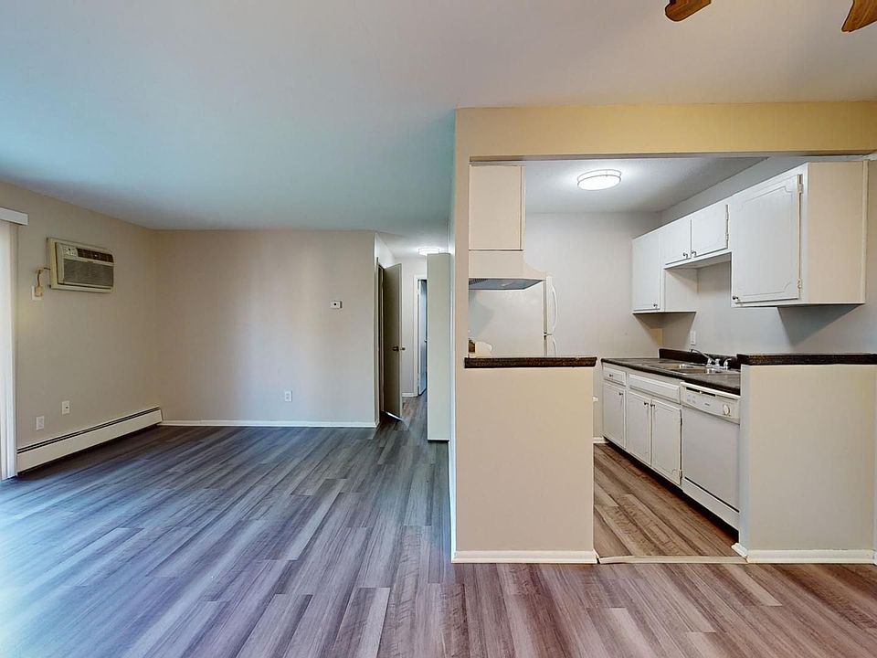 1st image of 15312 Maple Park Dr #19