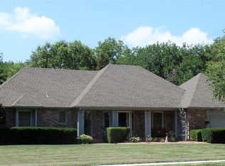 3325 SW Randolph Ave, Topeka, KS 66611