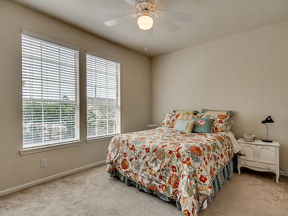 4th image of 1901 5th Ave E Unit 1208