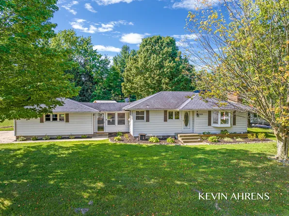 2414 Barry St, Hudsonville, MI 49426