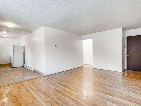 3rd image of 1243 N Washington St APT 302