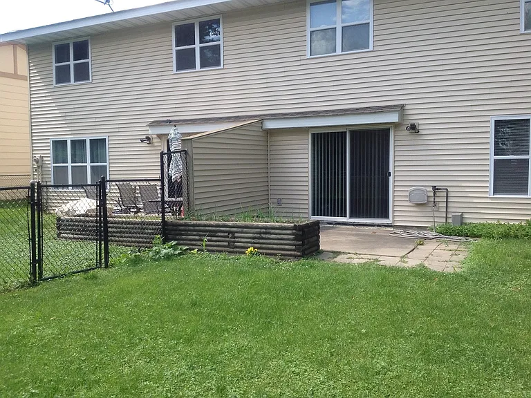1014 3rd Ave E — Photo 2