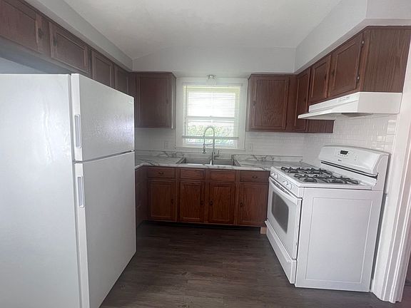 5th image of 596 Grand Ave NE