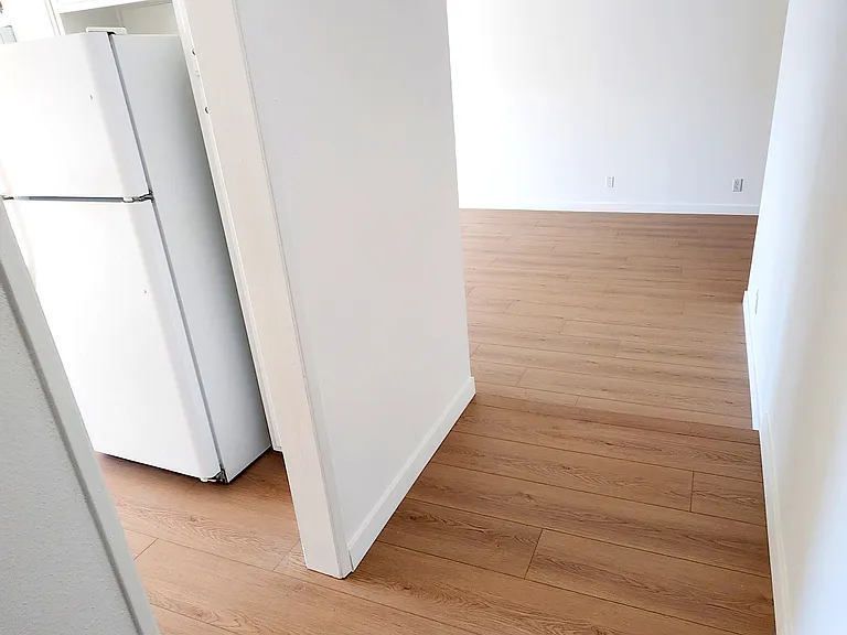 1246 Brockton Ave #5 — Photo 3