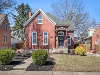 719 N 5th St, Saint Charles, MO, 63301