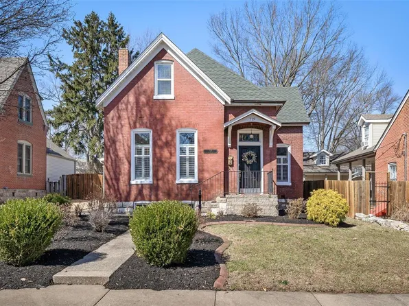 719 N 5th St, Saint Charles, MO 63301