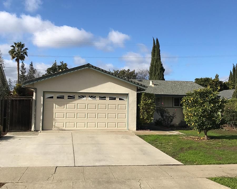 1st image of 1469 Stockbridge Dr