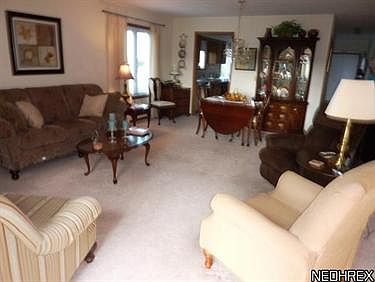 4th image of 375 Yorktown Pl