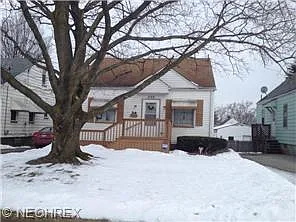 552 Miller Ave photo 1