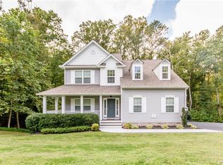 6004 Jenkins Bluff Ln, Sandston, VA 23150