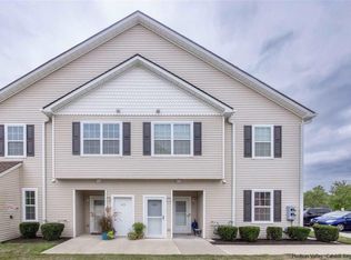 604 Commons Ln, Saugerties, NY 12477