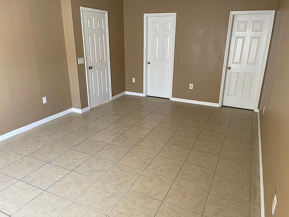4th image of 10416 Boyette Creek Blvd