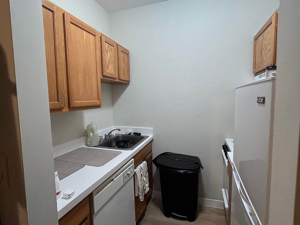 1st image of 111 Norway St APT 203
