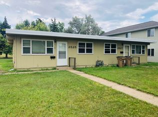 2521-2527 2nd Ave SW, Minot, ND 58701
