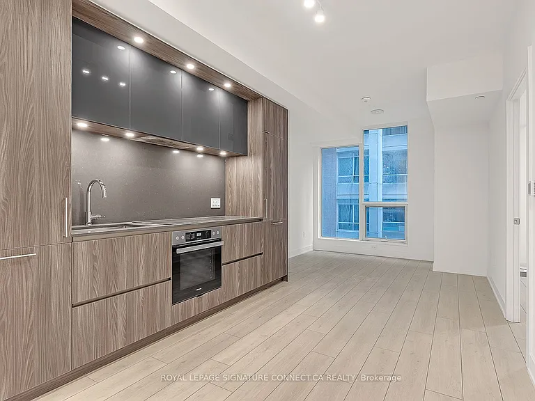 15 Mercer St #405 — Photo 2