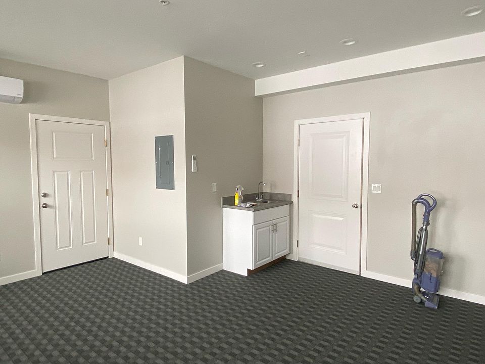 2nd image of 227 E 14th St #201