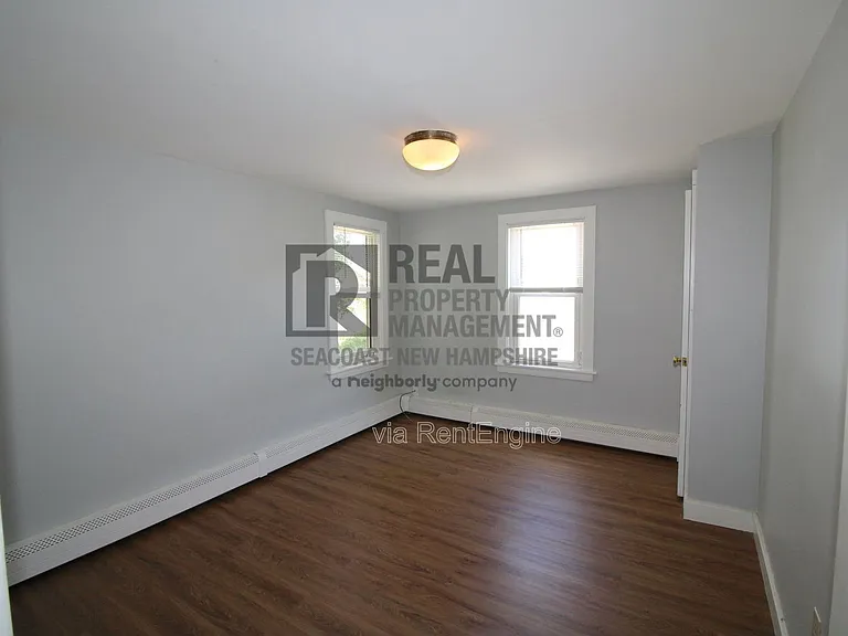 11 Maple St #B — Photo 1