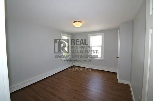 11 Maple St #B Photo 1