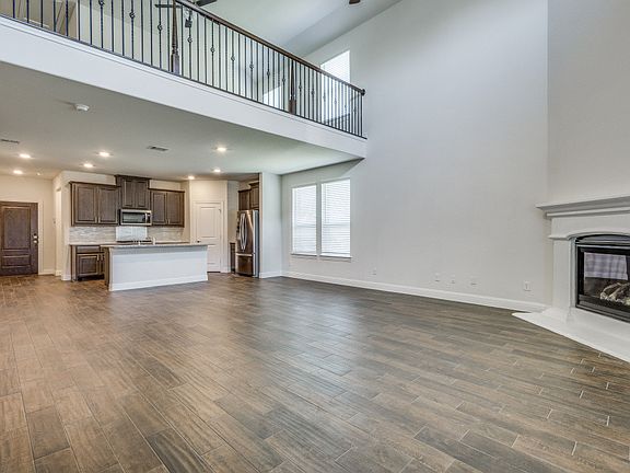 3rd image of 9504 Hetta Dr