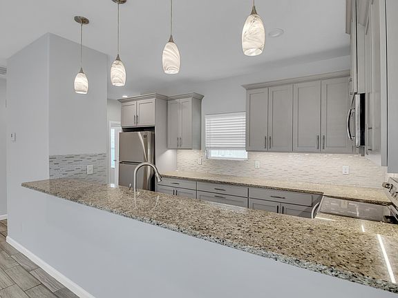 2nd image of 128 Sharer St #1