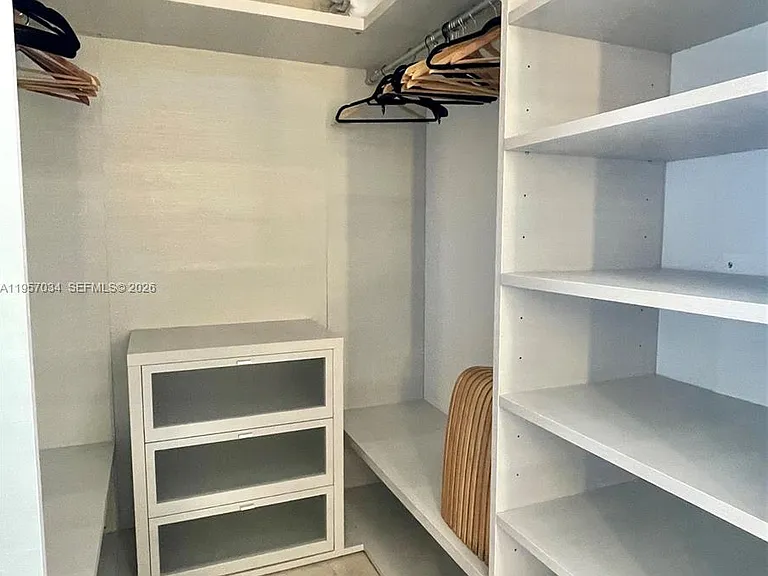 88 SW 7th St #2404 — Photo 8