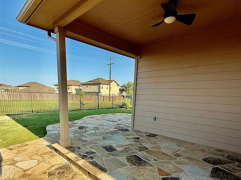 305 Rusk Bluff Ave — Photo 25