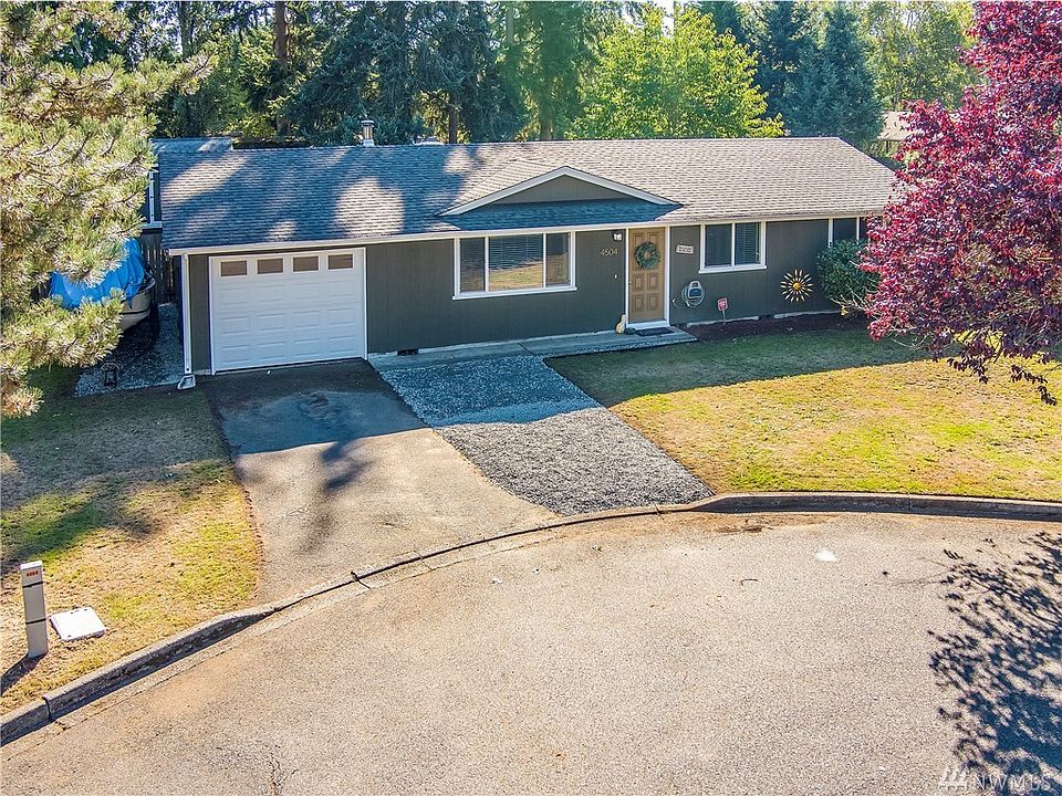 1st image of 4504 90th Pl NE