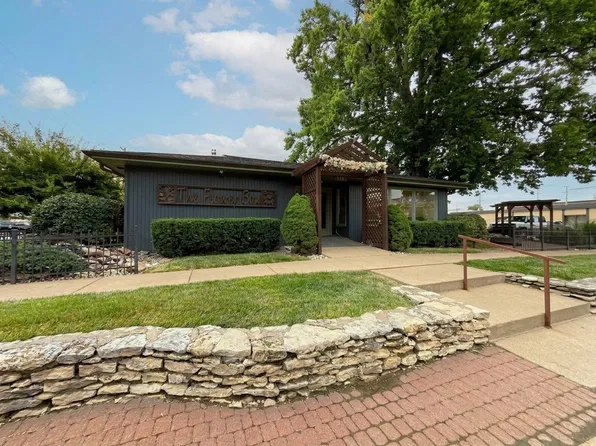 421 N Spruce St, Abilene, KS 67410