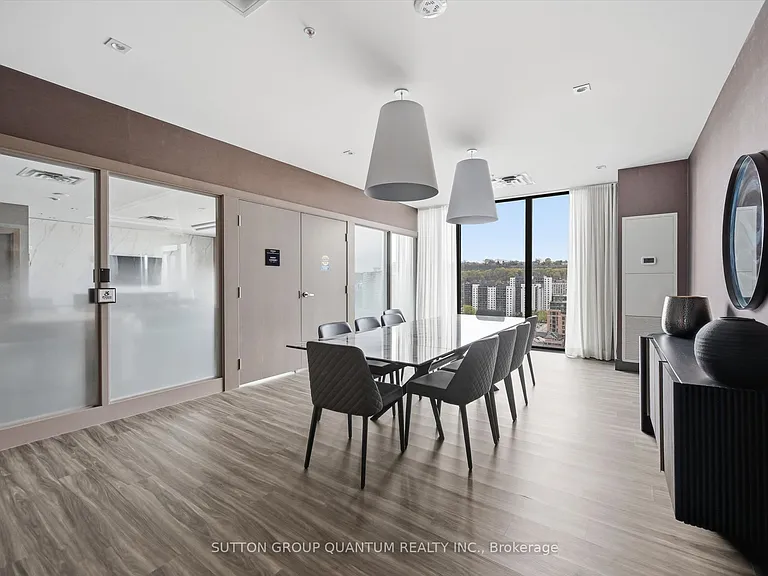 75 James St S #1221 — Photo 26