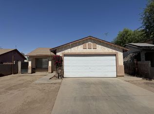 254 E Los Tres Hombres St, San Luis, AZ 85336