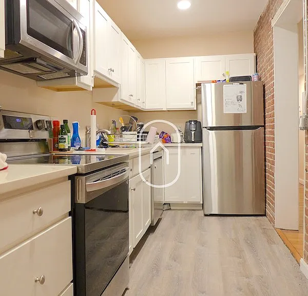 676 Massachusetts Ave #3 — Photo 9