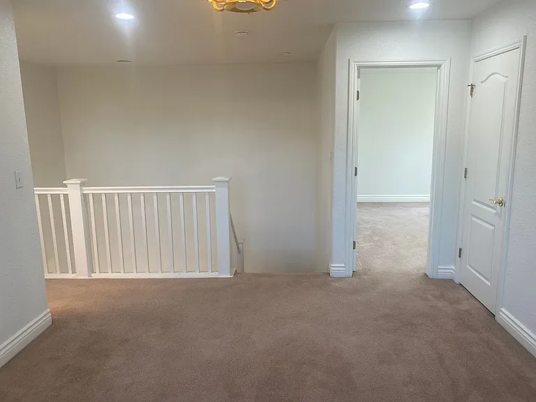 2237 W Wall Ct — Photo 7