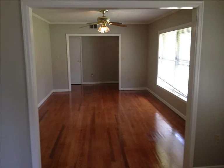 306 Alpine St — Photo 5