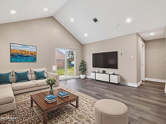 2nd image of 14114 Dartwood Dr