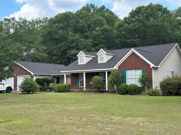 125 Collins Dr, Ozark, AL 36360