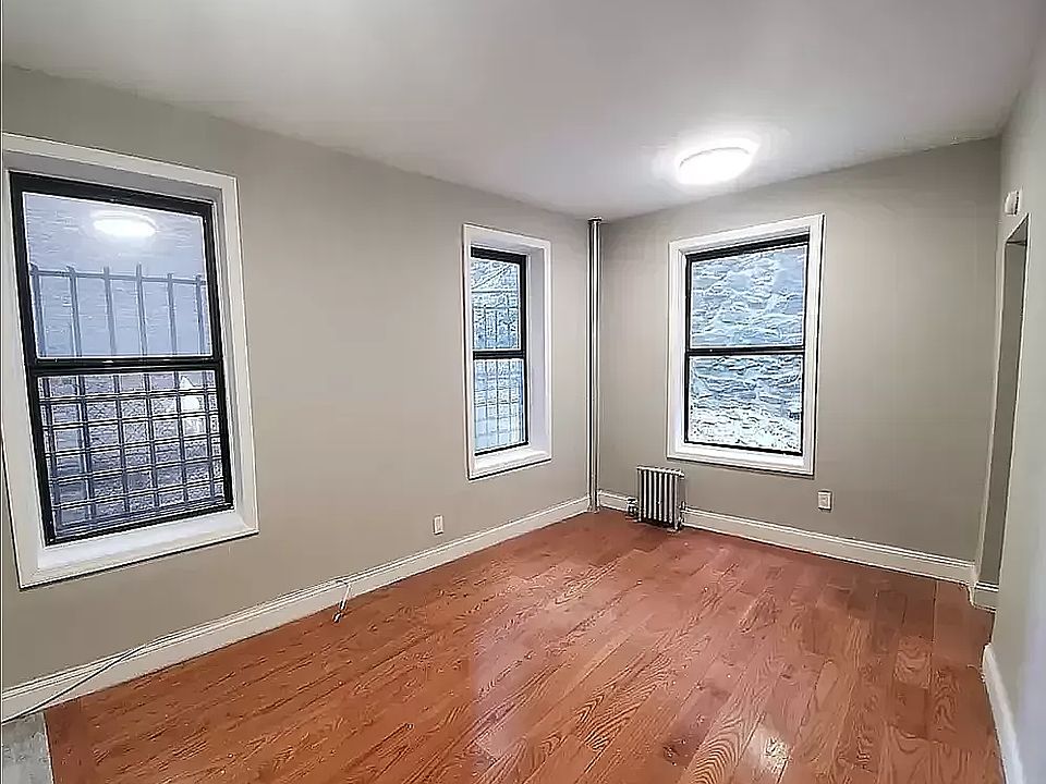 2nd image of 46 Wadsworth Ter APT 6