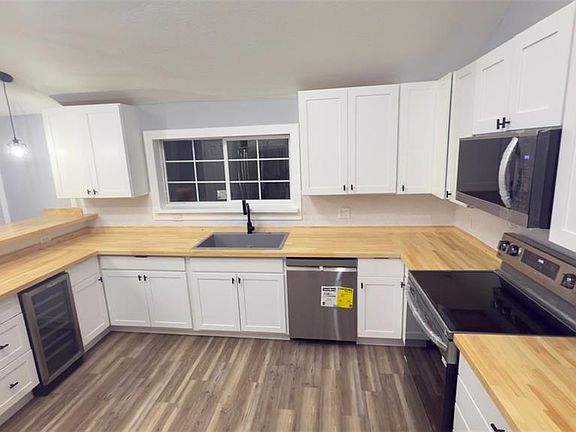 5th image of 14740 Johns Rd