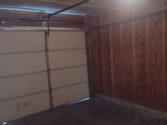 2nd image of 818 Blazingwood Dr