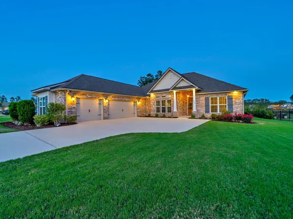 310 Mill Pond Cv, Freeport, FL 32439