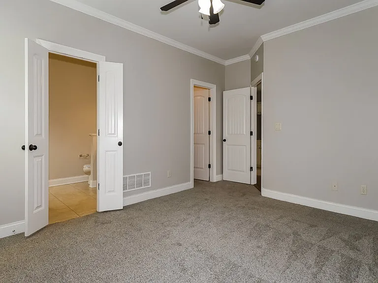 4694 W Dublin — Photo 7