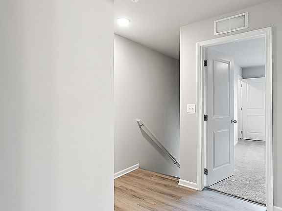 3rd image of 7-28187 Loews Dr