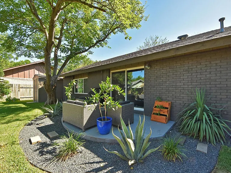 5320 Presidio Rd — Photo 40