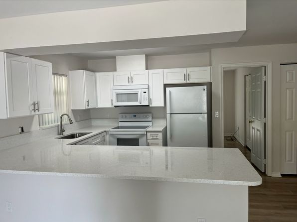 54 Atlantic Oaks Cir #A