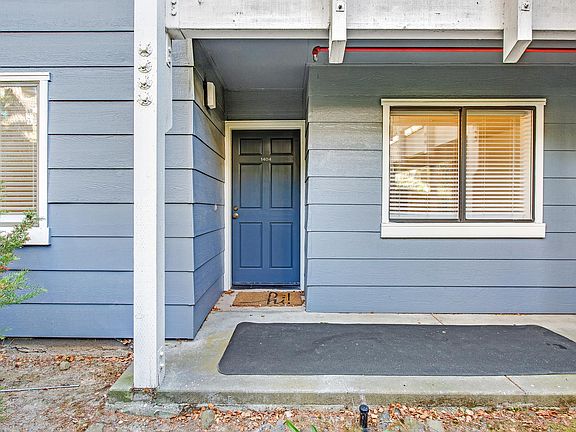 2nd image of 1404 Birchwood Ct