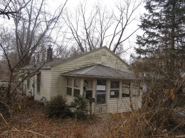 2931 Watalee St, Alton, IL 62002