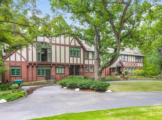 1801 Green Bay Rd, Glencoe, IL 60022