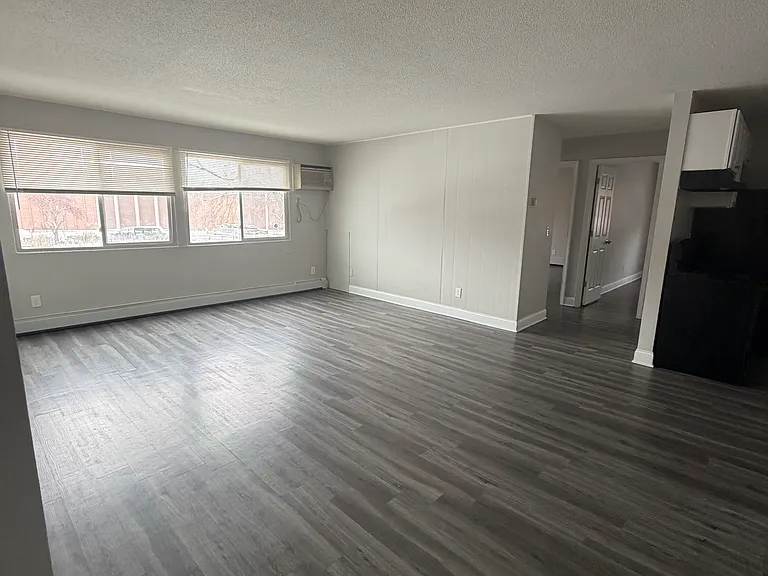 Twin Place Apartments — Photo 8